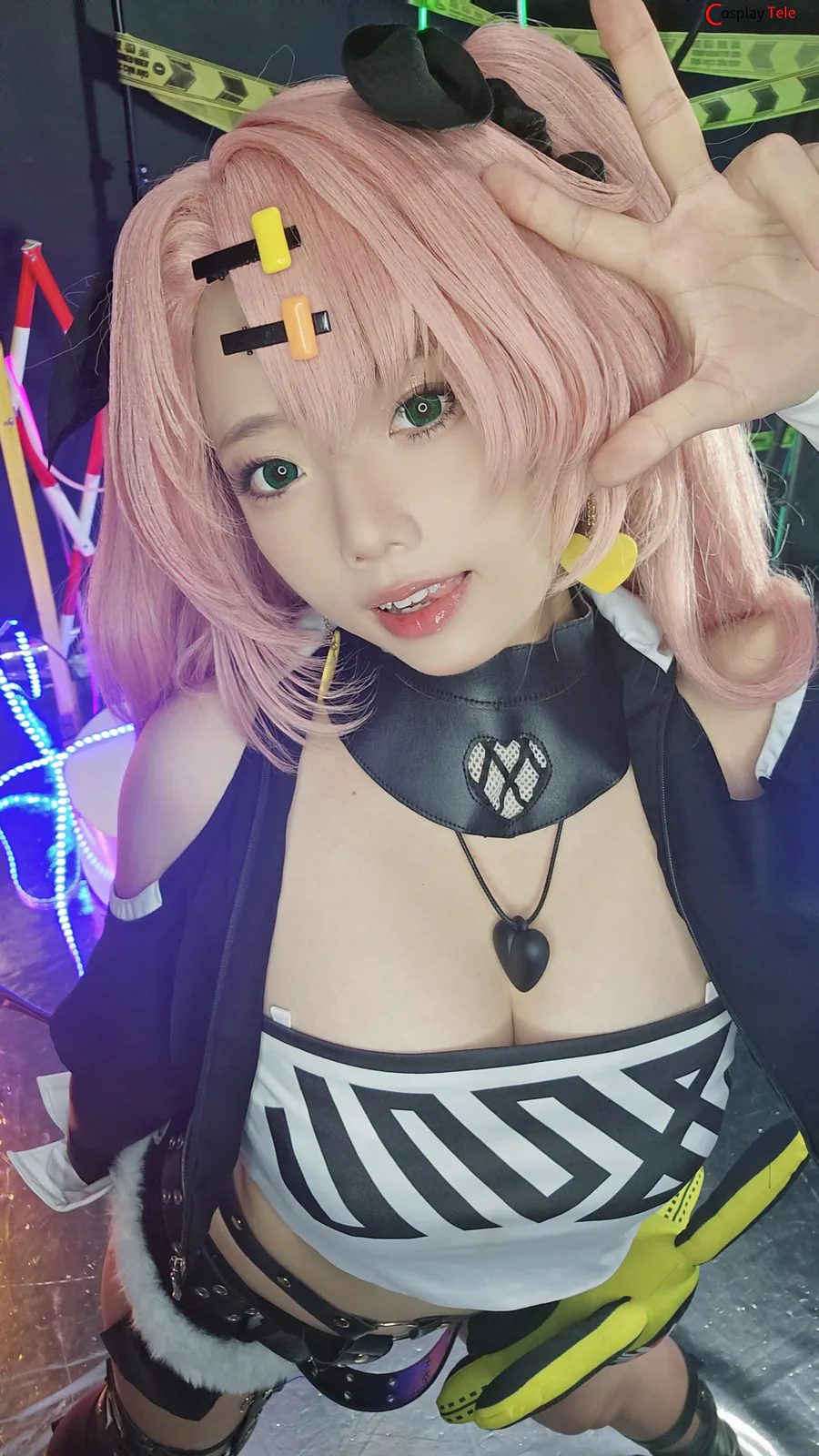 Messie Huang cosplay Nicole Demara 78