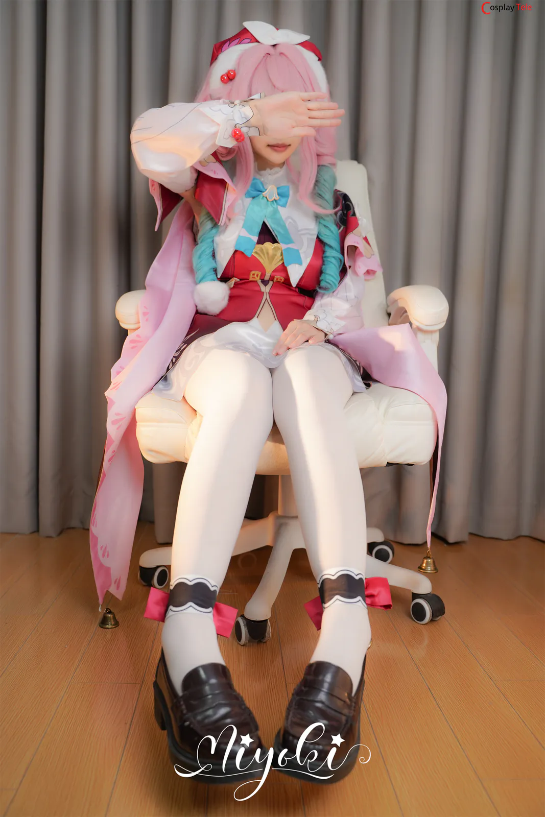 Misaki Suzuki cosplay Hyacine 18