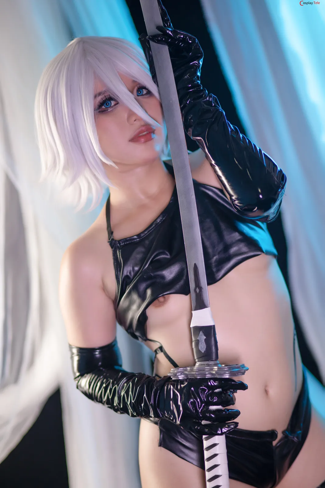 Chono Black cosplay 2B và A2 42